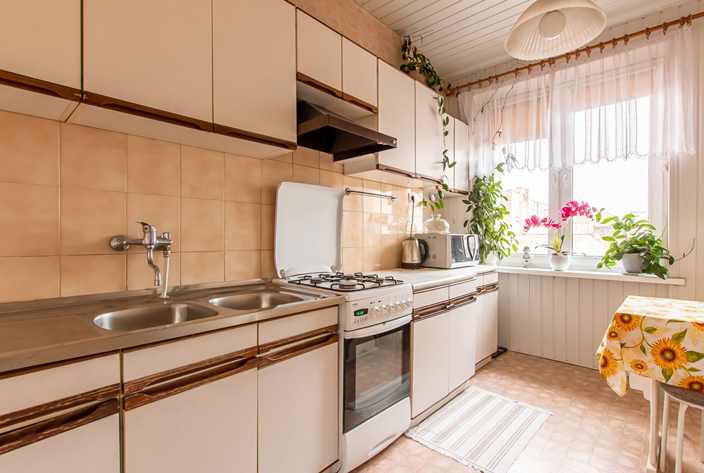 zabudowana kuchnia w luksusowym apartamencie do sprzedaży Poznań