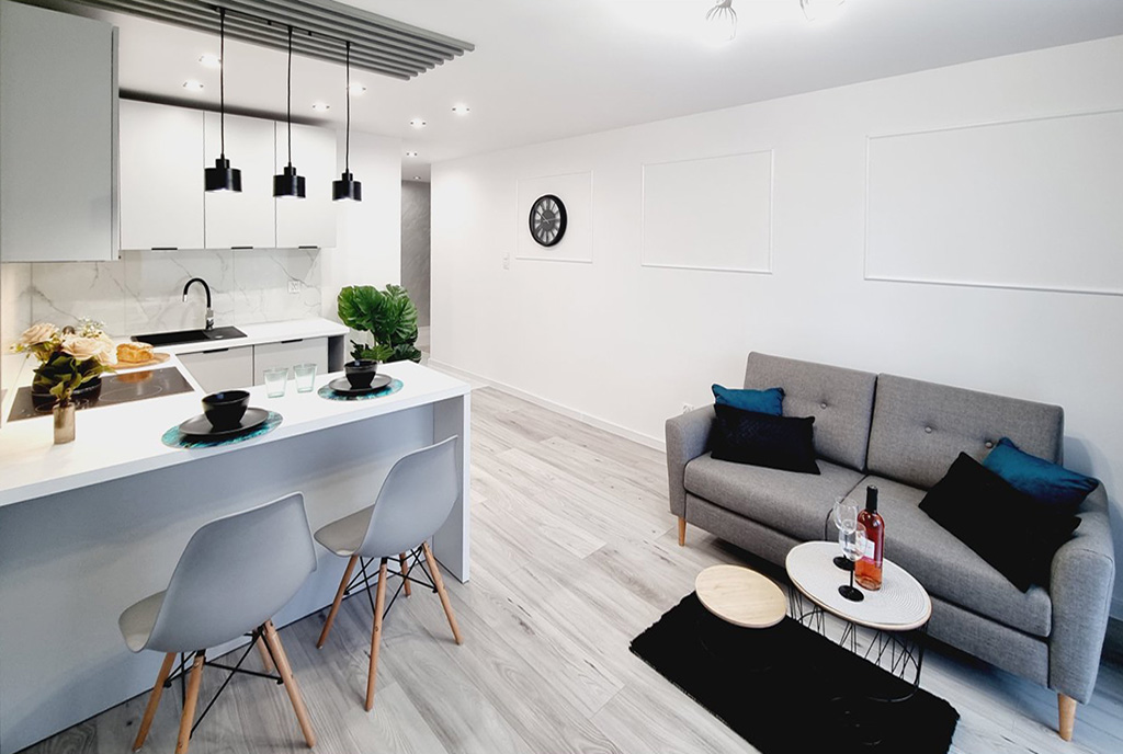 widok na aneks kuchwnny w luksusowym apartamencie na sprzedaż Mielec