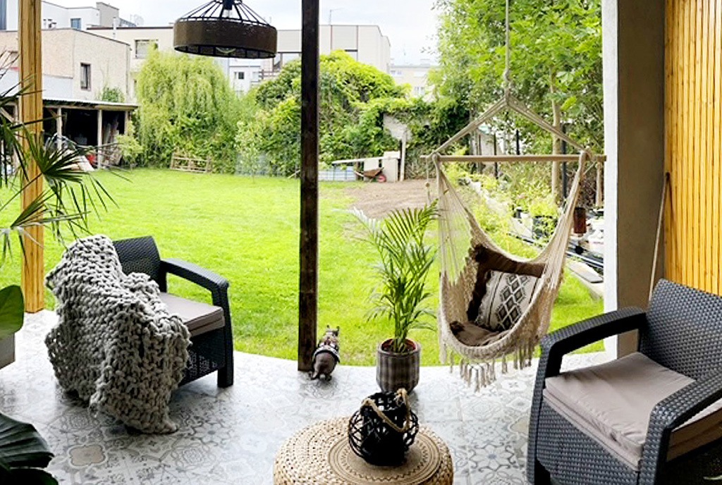 słoneczny taras przy luksusowej willi na sprzedaż Gdynia