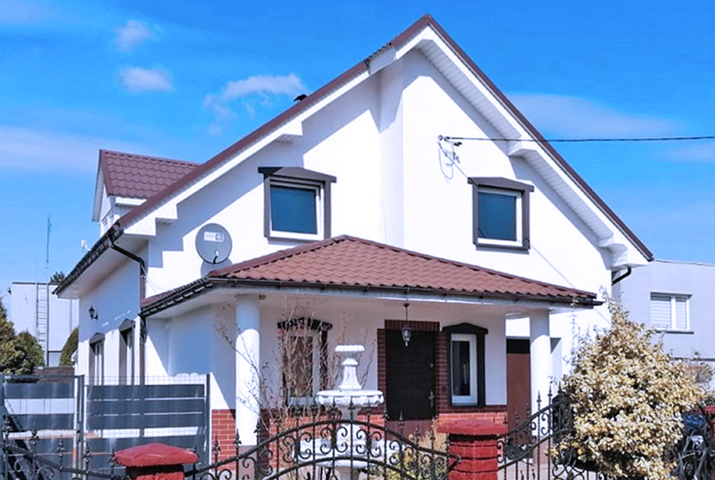 zapierające dech w piersiach wejście do luksusowej willi do sprzedaży Zielona Góra (okolice)