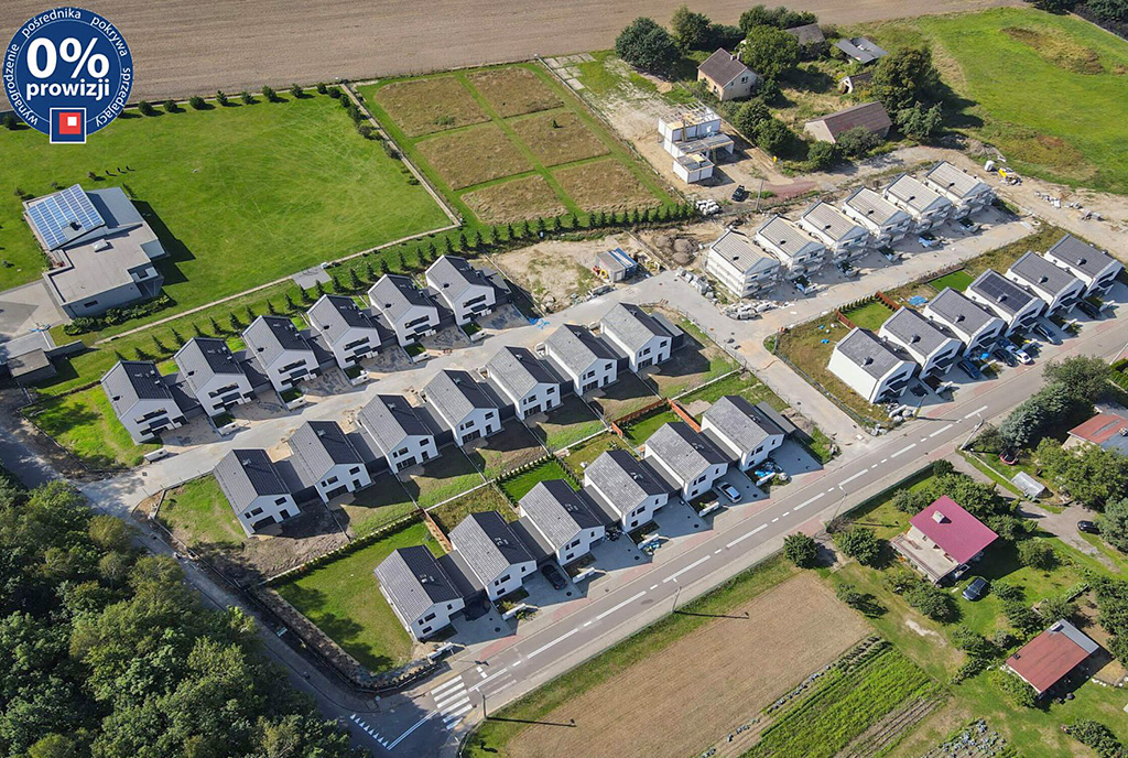 widok z wysokości z drona na luksusową willę na sprzedaż Katowice (okolice)