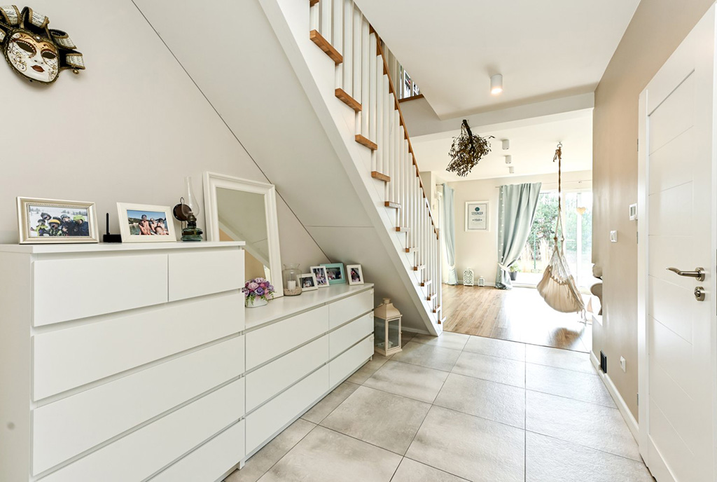 fantastyczne wnętrze luksusowej willi na sprzedaż Warszawa (okolice)