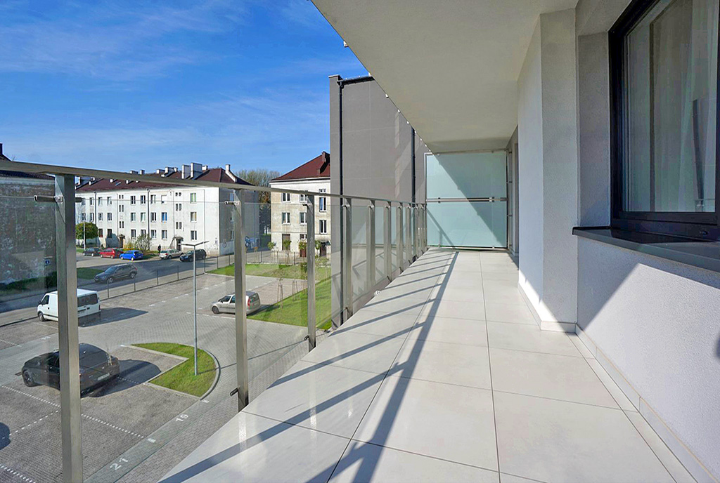 słonecnzy balon przy ekskluzywnym apartamencie na wynajem Piotrkowie Trybunalskim