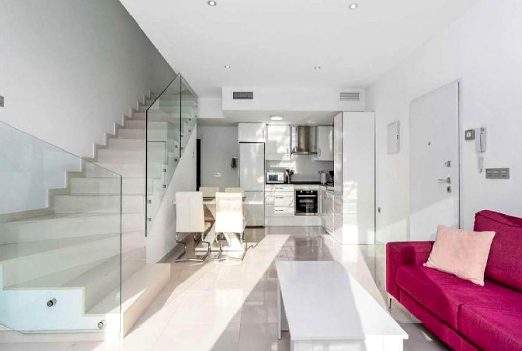 zapierające dech w piersiach wnętrze luksusowej willi na sprzedaż Hiszpania (San Pedro del Pinatar)