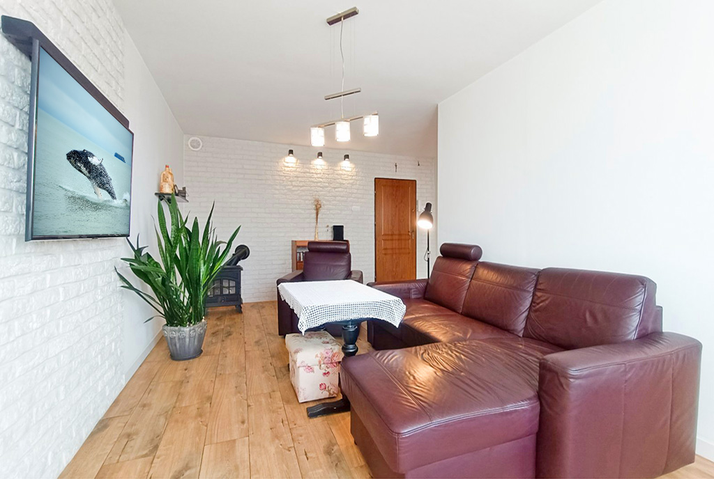 imponujący salon w luksusowym apartamencie na sprzedaż Legnica (okolice)