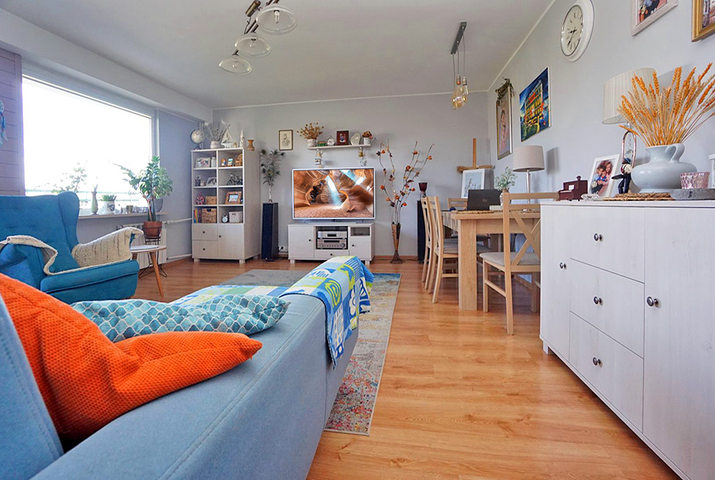 komfortowy salon w ekskluzywnym apartamencie do sprzedaży Piotrków Trybunalski