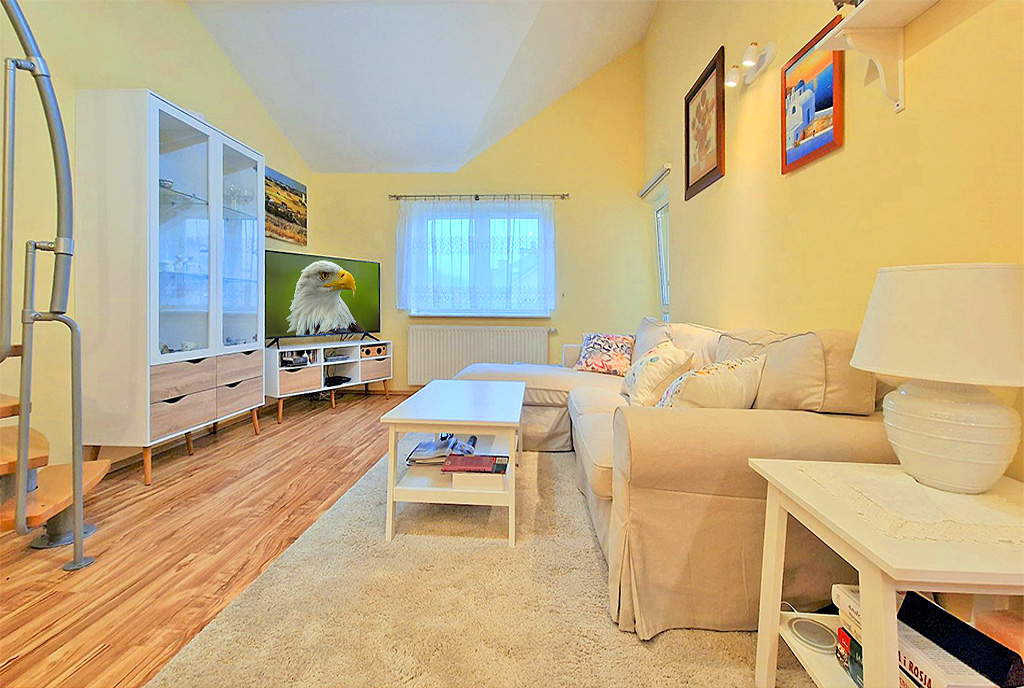 druga strona salonu w luksusowym apartamencie na sprzedaż Ustroń