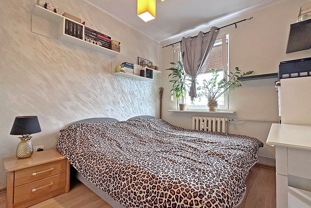 prywatna sypialnia w ekskluzywnym apartamencie na sprzedaż Poznań (okolice)