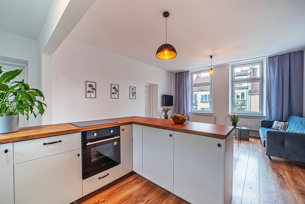 nowocześnie zabudowana kuchnia w ekskluzywnym apartamencie do sprzedaży Bolesławiec