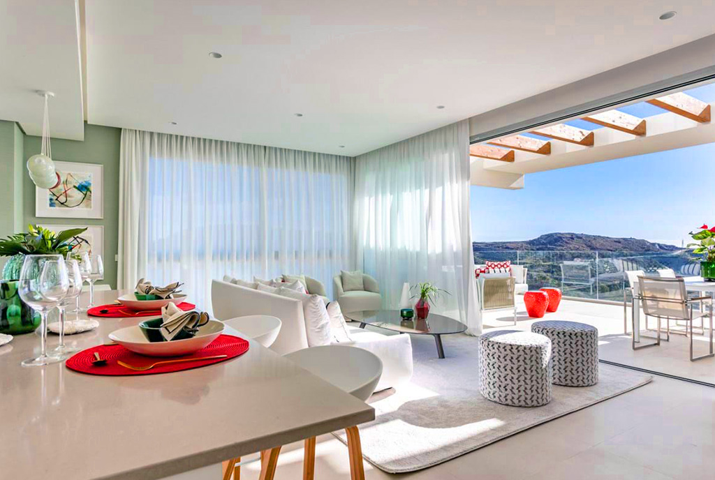 sdalon oraz taras przy ekskluzywnym apartamencie do sprzedazy Hiszpania (Benahavís)
