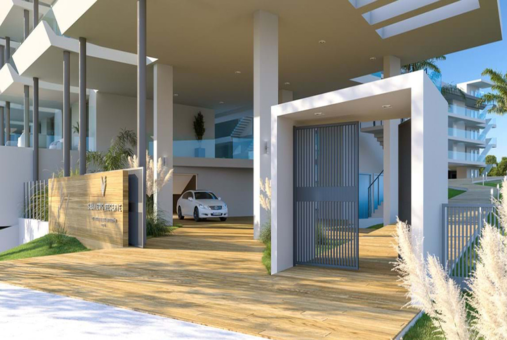 reprezentacyjne wejście do apartamentowca, w którym znajduje się oferowany do sprzedaży luksusowy apartament Hiszpania (Fuengirola)