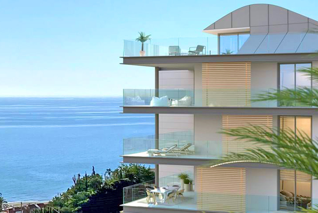 imponujący taras przy luksusowym apartamencie na sprzedaż Hiszpania (Fuengirola)