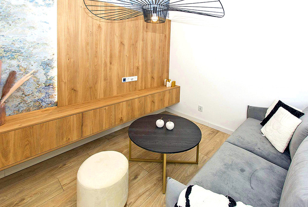 widok z góry na pokój dzienny w luksusowej willi do sprzedaży Gdynia (okolice)