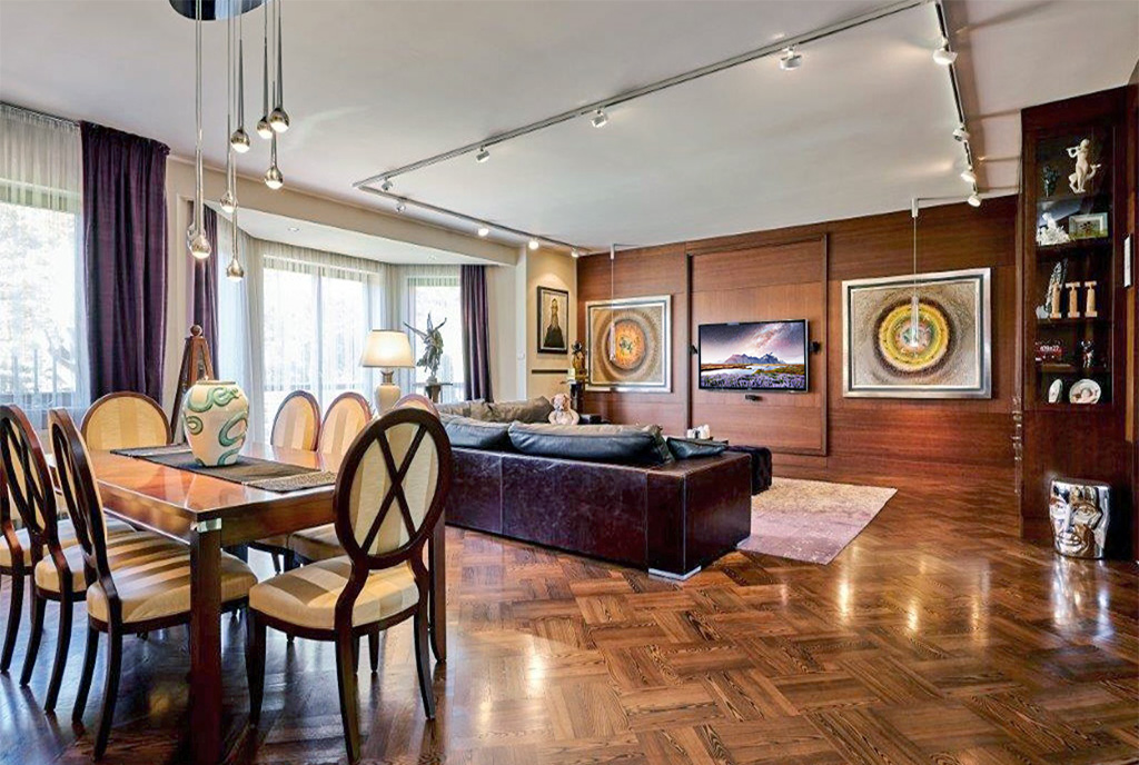 kameralny salon w ekskluzywnej willi do sprzedaży Warszawa (okolice)