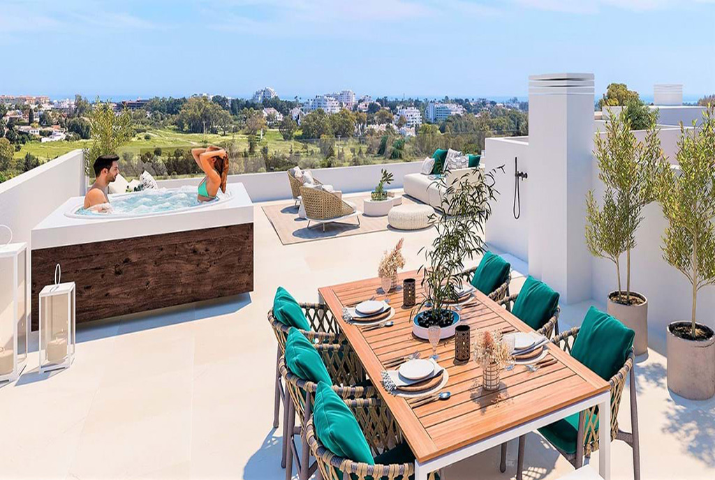 przestronny taras przy luksusowym apartamencie na sprzedaż Hiszpania (Estepona)