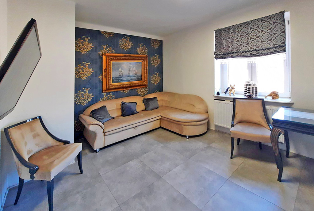 zdjęcie prezentuje sypialnię w ekskluzywnym apartamencie na sprzedaż Częstochowa