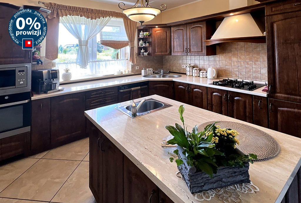 funkcjonalna kuchnia w luksusowej willi na sprzedaż Wrocław (okolice)