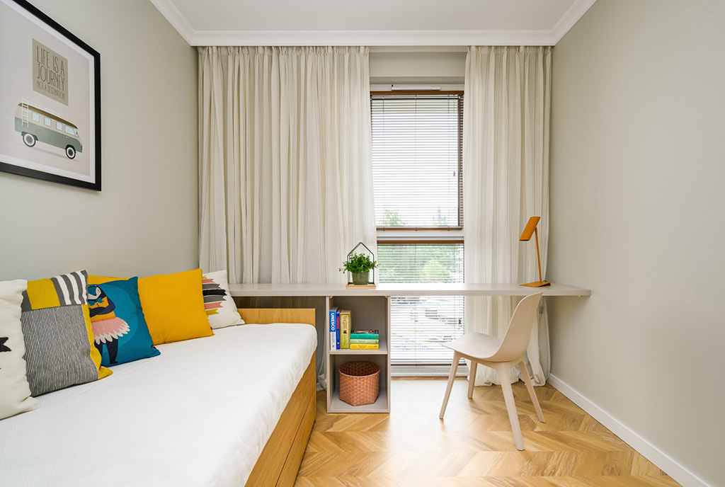 jeden z komfortowych pokoi w ekskluzywnym apartamencie na sprzedaż Gdańsk