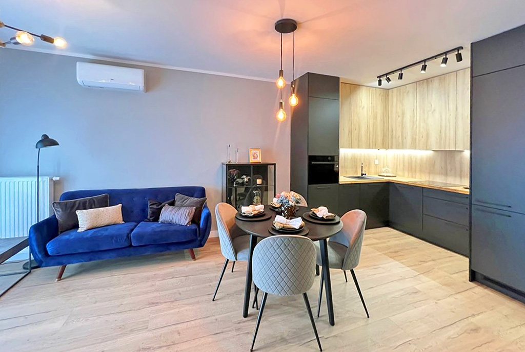 efektownie oświetlone wnętrze ekskluzywnego apartamentu do wynajęcia Zielona Góra (okolice)