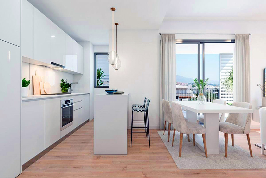 po lewej kuchnia, po prawej salon w luksusowym apartamencie na sprzedaż Hiszpania (Estepona)