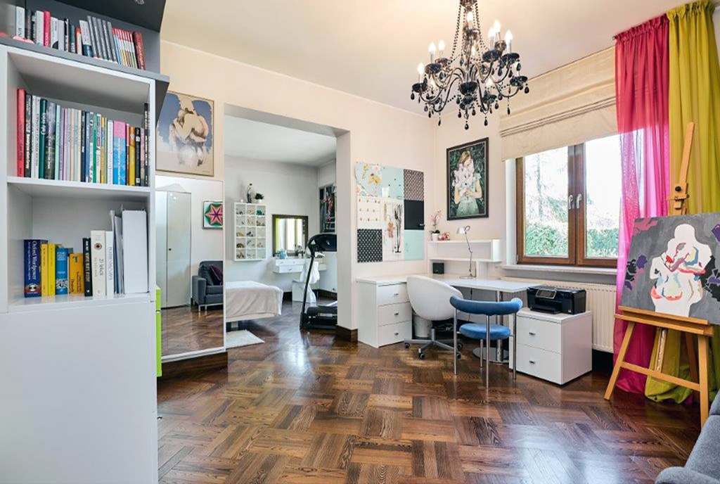 salon w ekskluzywnej willi do sprzedaży Warszawa (okolice)