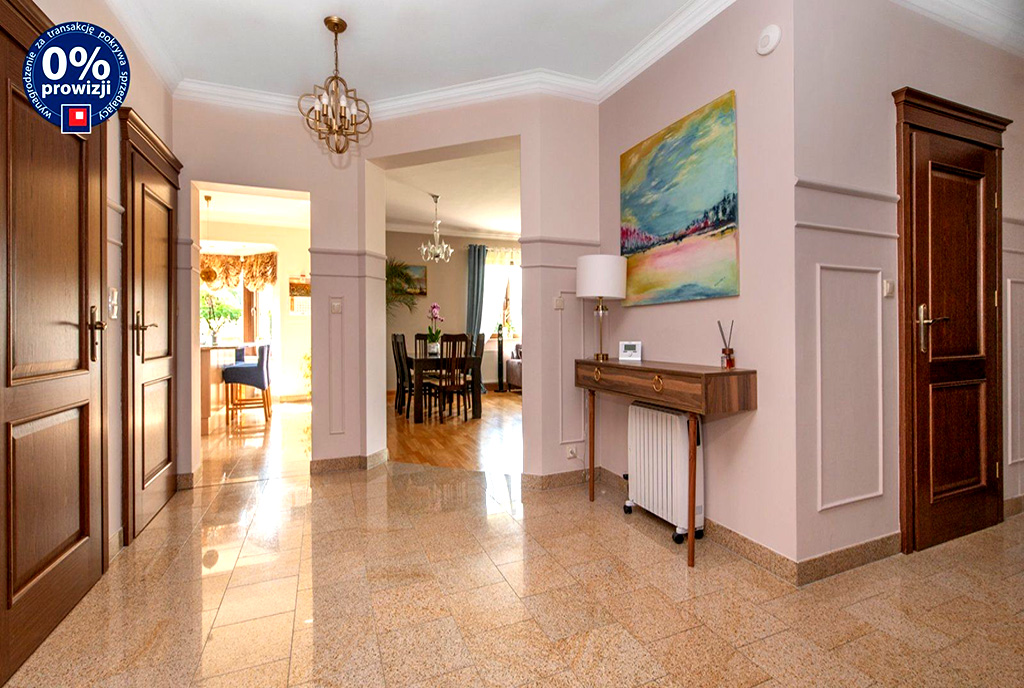 funkcjonalny układ pomieszczeń w luksusowej willi na sprzedaż Gdynia (okolice)