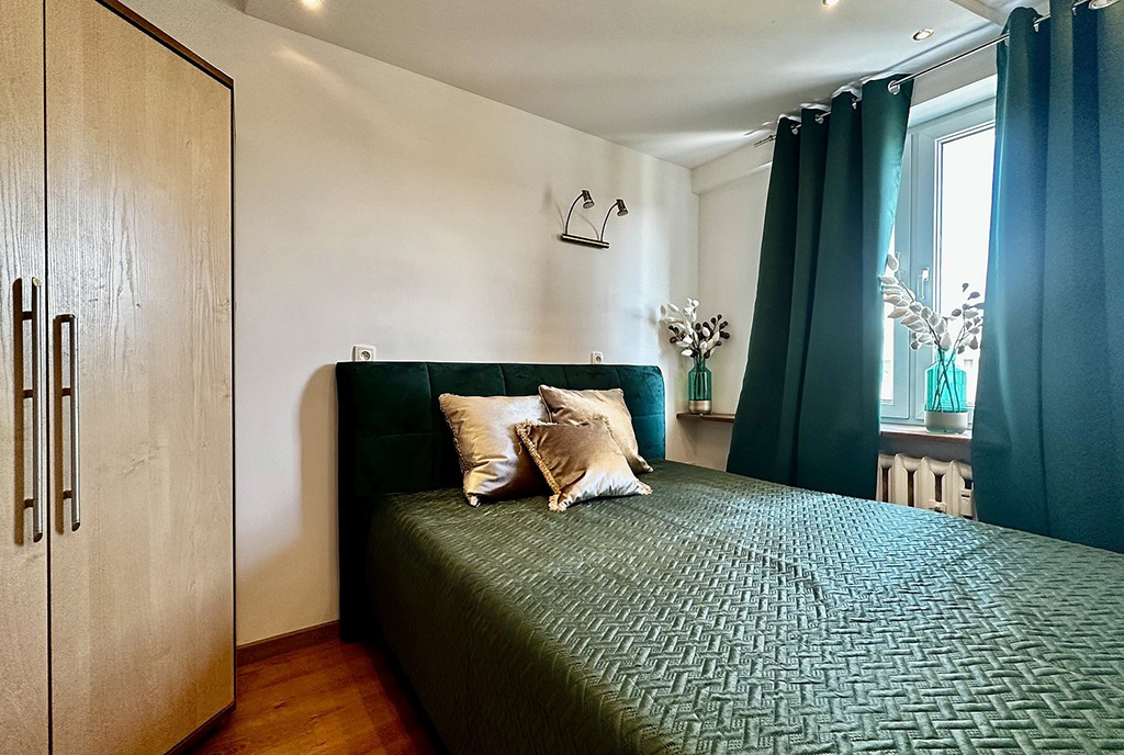 zaciszna sypialnia w luksusowym apartamencie do wynajmu Słupsk