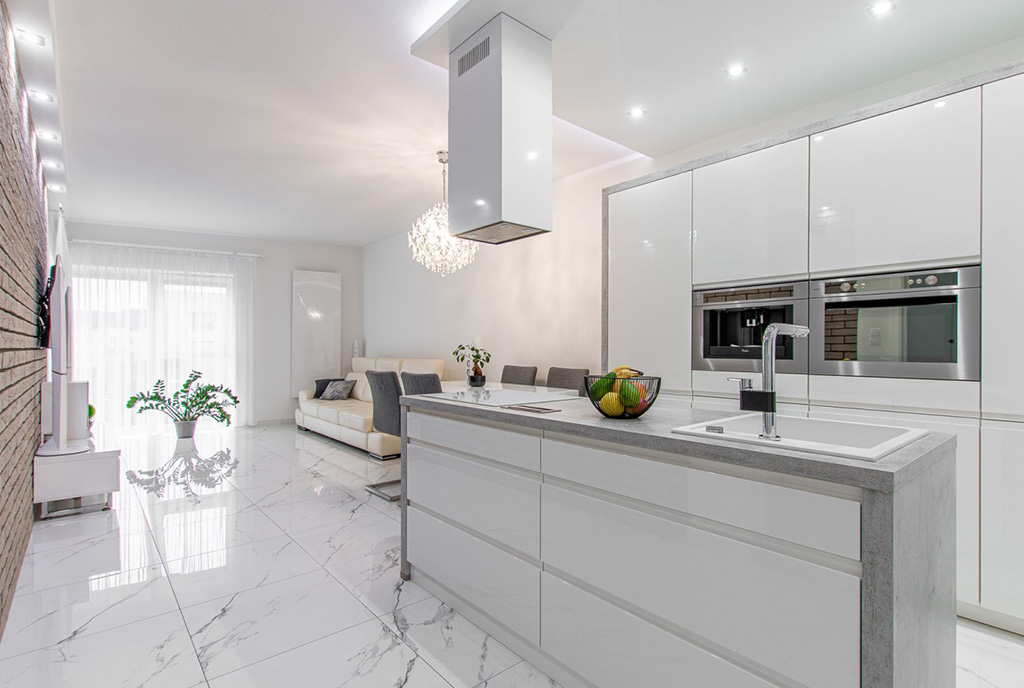futurystyczna kuchnia w luksusowym apartamencie na sprzedaż Poznań