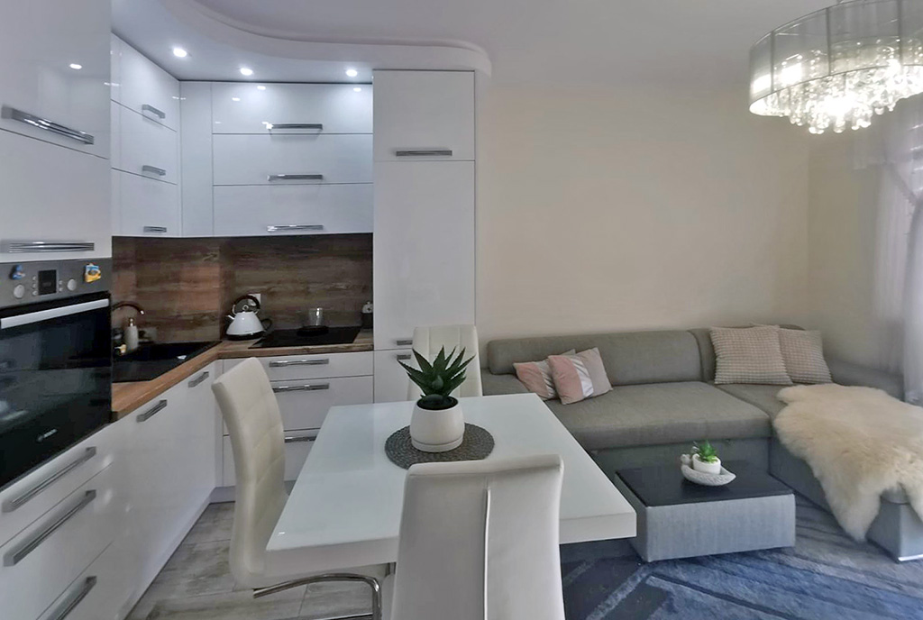 zbliżenie na salon w ekskluzywnym apartamencie do sprzedaży Toruń (okolice)
