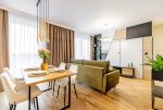 elegancki salon w ekskluzywnym apartamencie do sprzedaży Kalisz