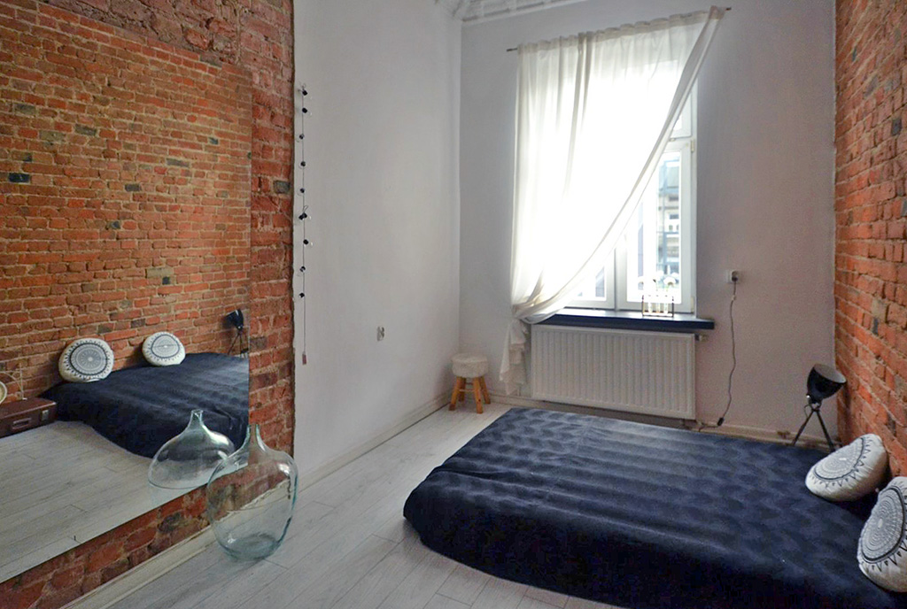 minimalistyczna sypialnia w ekskluzywnym apartamencie na sprzedaż Radom