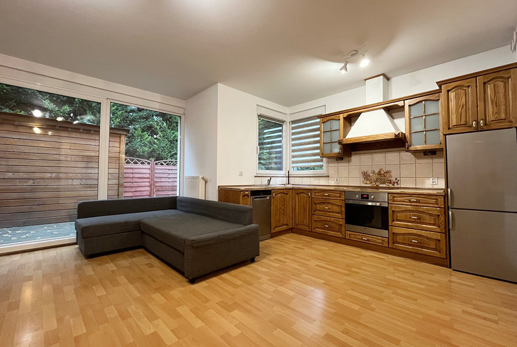 nowoczesna kuchnia w ekskluzywnej willi na wynajem Szczecin