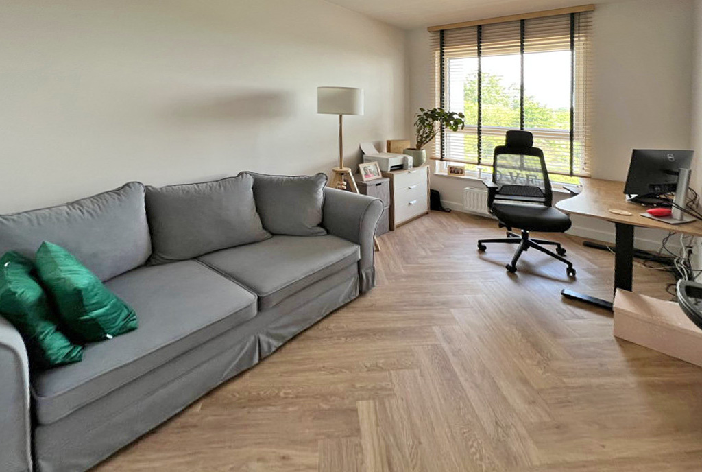 druga strona salonu w luksusowym apartamencie na sprzedaż Gdańsk