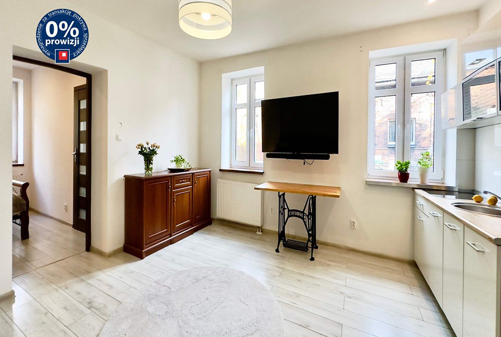 jedno z pomieszczeń w luksusowym apartamencie na sprzedaż Katowice