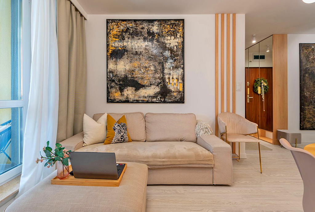 komfortowy salon w ekskluzywnym apartamencie do sprzedaży Elbląg