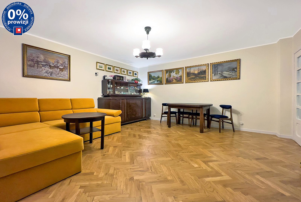 druga strona pokoju dziennego w luksusowym apartamencie na sprzedaż Katowice (okolice)