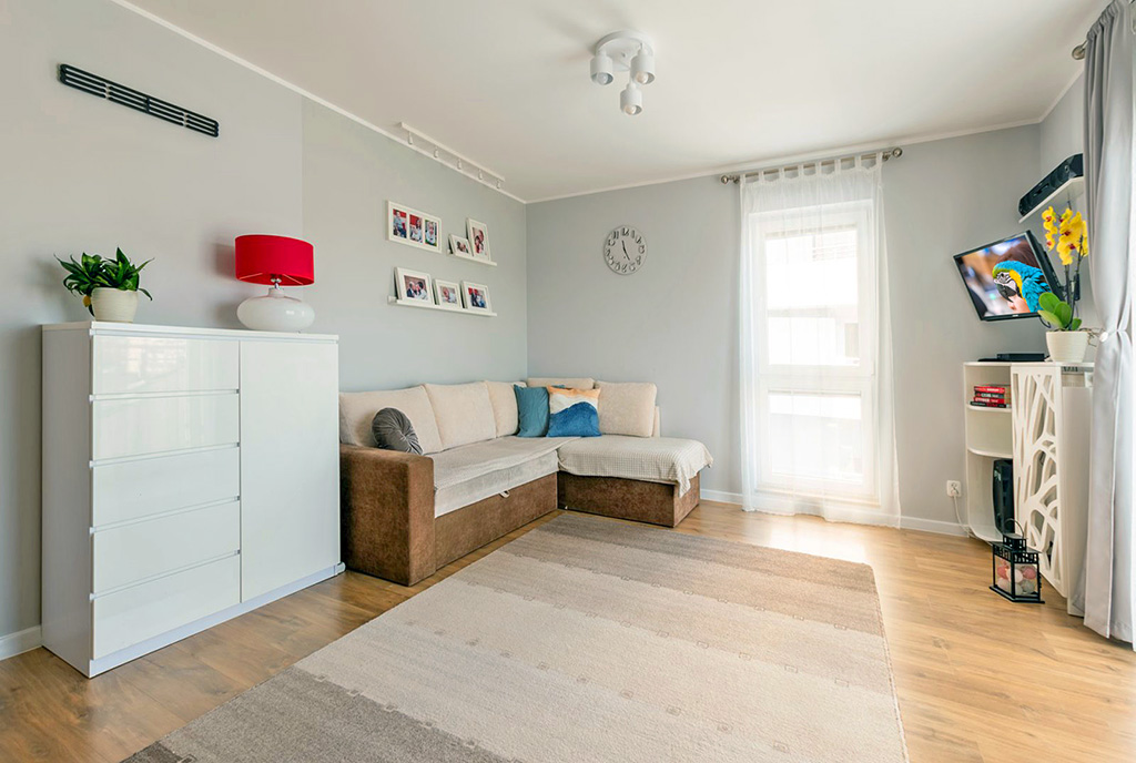 minimalistyczny styl wnętrza ekskluzywnego apartamentu do sprzedaży Elbląg