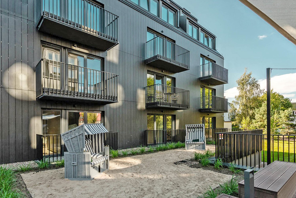 atrakcyjna okolica, w której znajduej się oferowany do sprzedaży luksusowy apartament Kołobrzeg