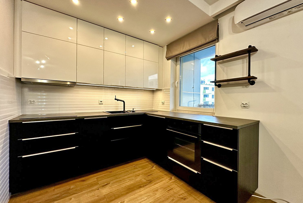 zabudowana kuchnia w luksusowym apartamencie na sprzedaż Wrocław