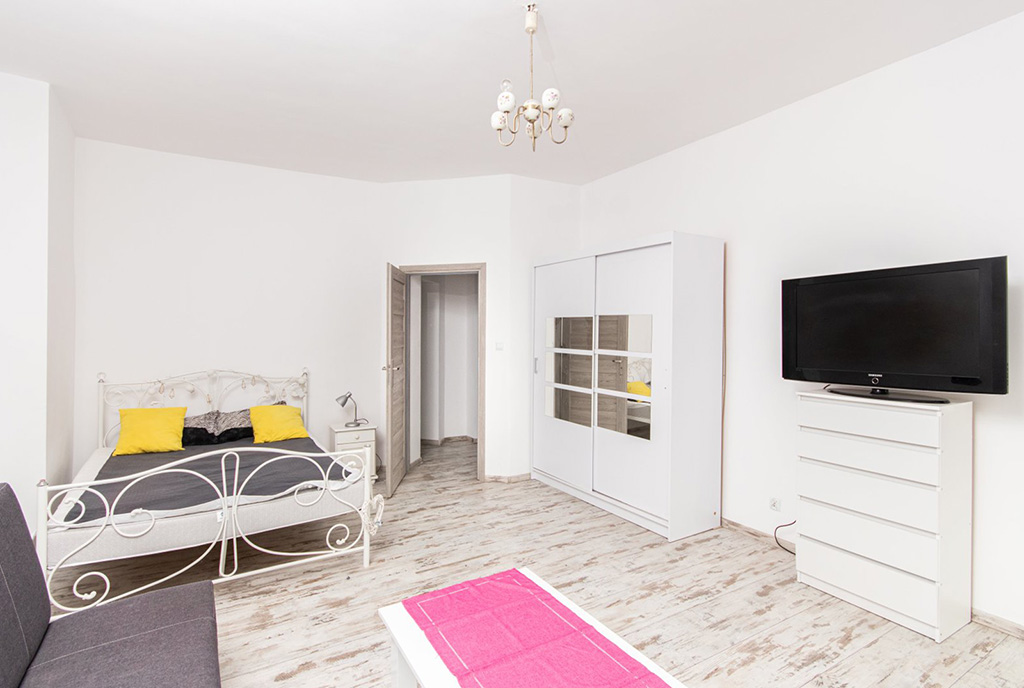 widok na salon w luksusowym apartamencie do wynajmu Szczecin