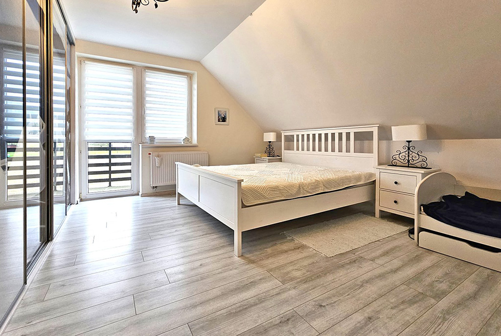 elegancka sypialnia w ekskluzywnej willi na sprzedaż Bielsko-Biała (okolice)