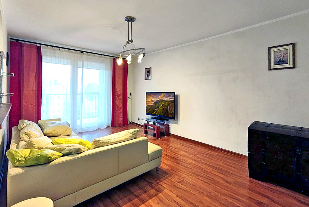 elegancki pokój gościnny w luksusowym apartamencie na sprzedaż Ełk