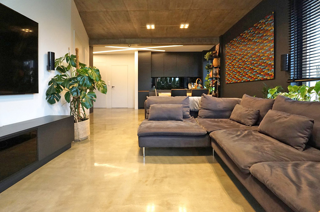 komfortowy salon w luksusowym apartamencie na sprzedaż Piotrków Trybunalski