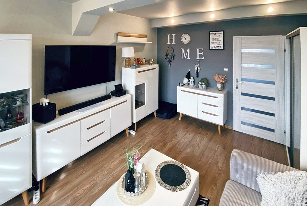 inne ujęcie pokoju dziennego w luksusowym apartamencie na sprzedaż Katowice (okolice)