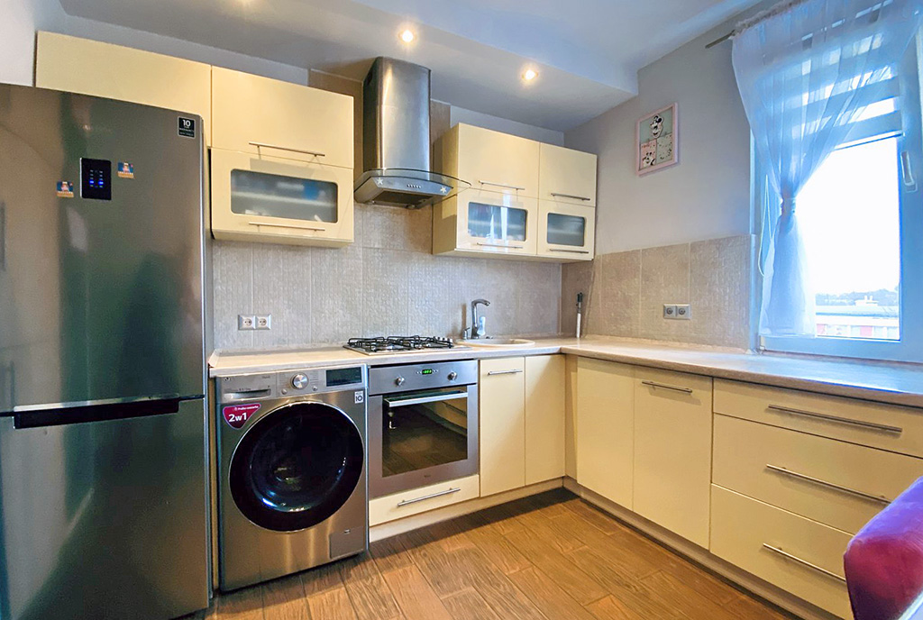 imponująca kuchnia w luksusowym apartamencie do sprzedaży Katowice (okolice)