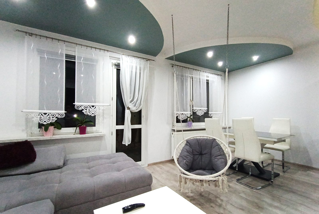efektowne oświetlenie wnętrza ekskluzywnego apartamentu do sprzedaży Katowice (okolice)