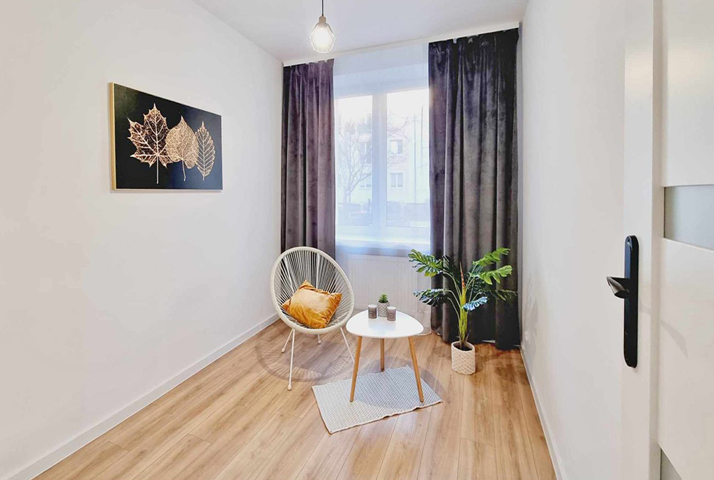 jedno z pomieszczeń w luksusowym apartamencie na sprzedaż Mielec