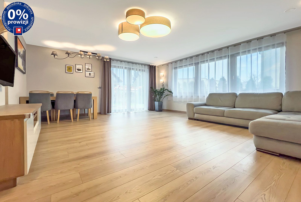 przeciwległa strona salonu w luksusow32ym apartamencie na sprzedaż Katowice (okolice)