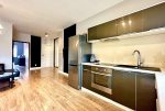 zabudowana kuchnia w ekskluzywnym apartamencie na sprzedaż Wroclaw