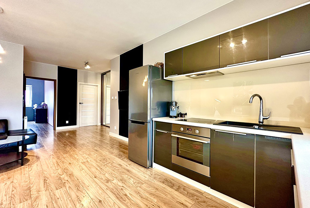 zabudowana kuchnia w ekskluzywnym apartamencie na sprzedaż Wroclaw